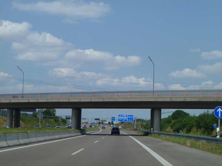 s137-0018 s137-0018