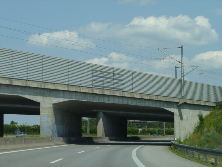 s137-0024 s137-0024