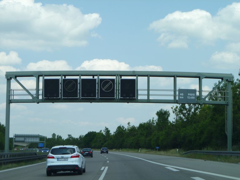 s137-0030 s137-0030