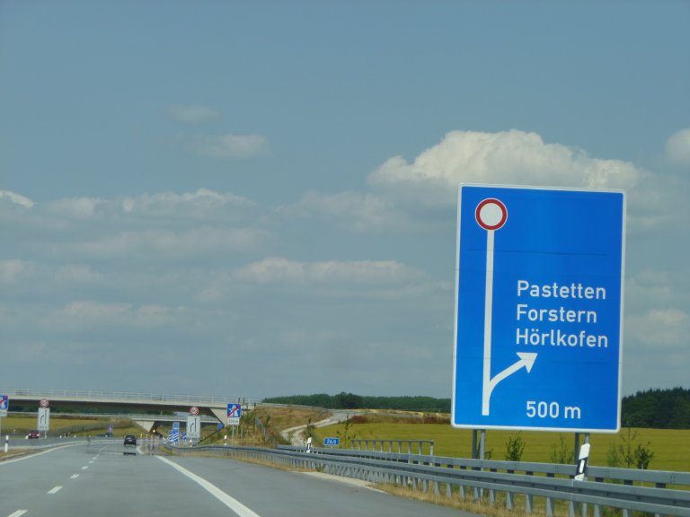s137-0104 s137-0104