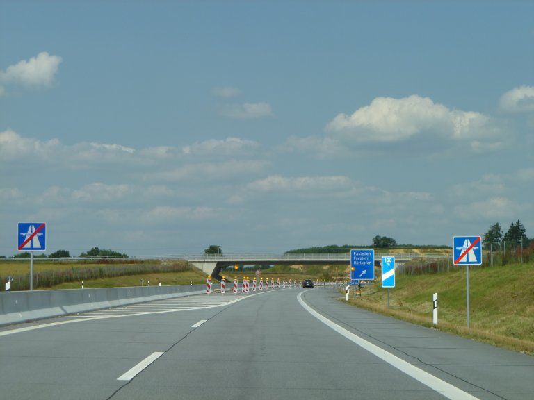 s137-0105 s137-0105