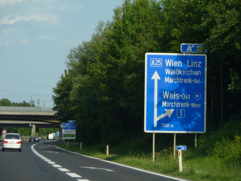 s137-0417 s137-0417