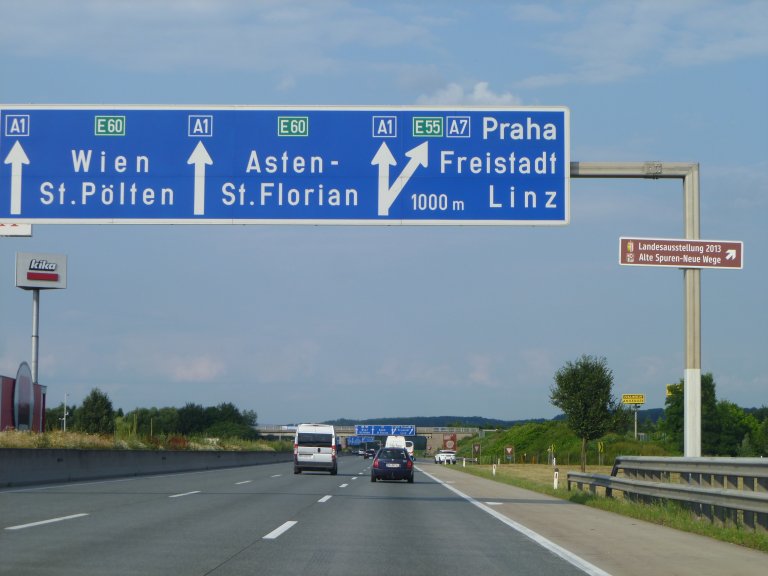 s137-0446 s137-0446