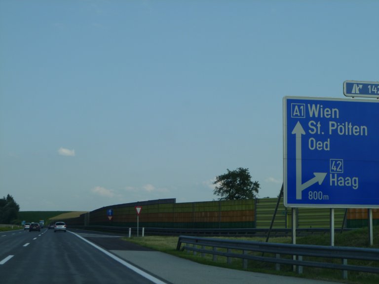 s137-0496 s137-0496