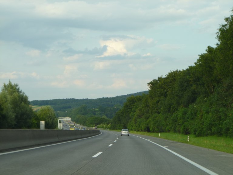 s137-0563 s137-0563