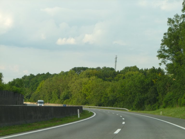 s137-0566 s137-0566