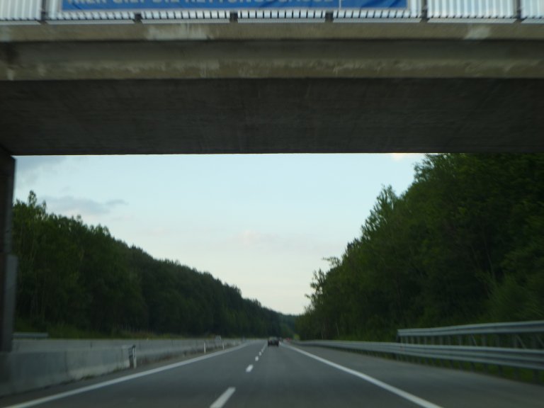 s137-0683 s137-0683