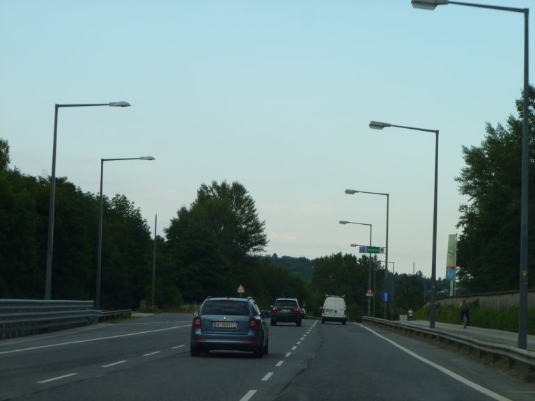 s137-0696 s137-0696
