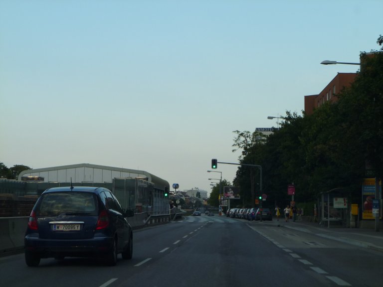 s137-0704 s137-0704