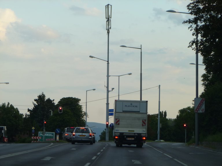 s137-0718 s137-0718