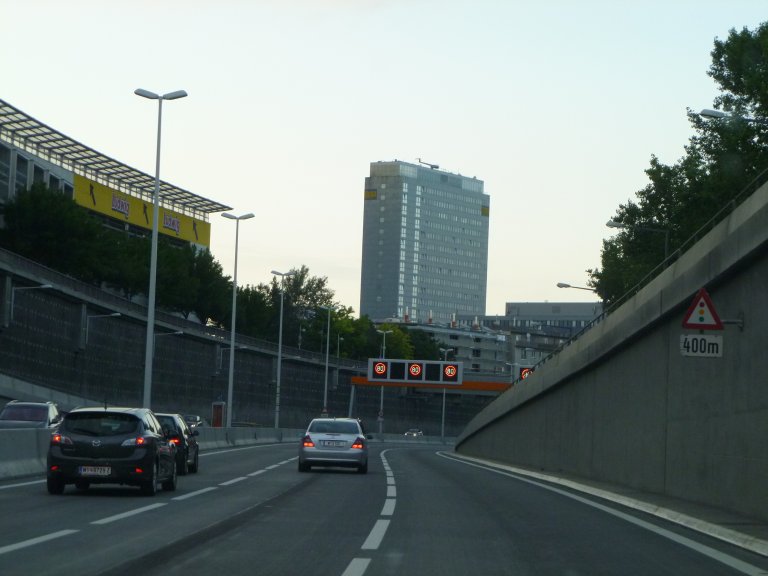 s137-0744 s137-0744