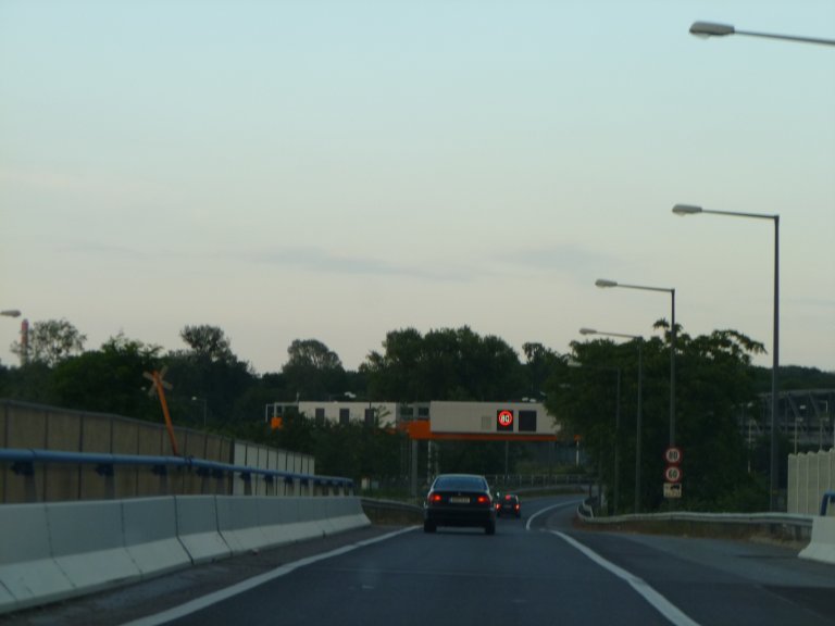 s137-0758 s137-0758