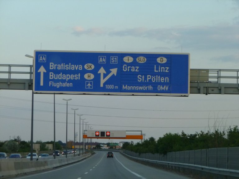 s137-0775 s137-0775