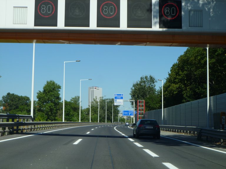 s137-1556 s137-1556