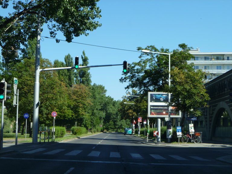s137-1585 s137-1585