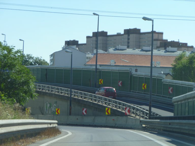 s137-1597 s137-1597