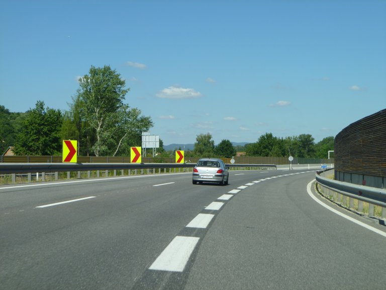 s137-1697 s137-1697